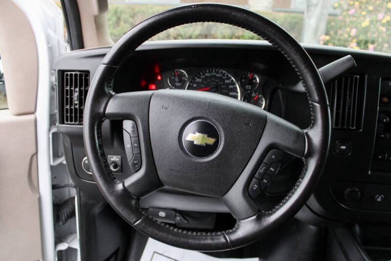 2020 Chevrolet Express 3500