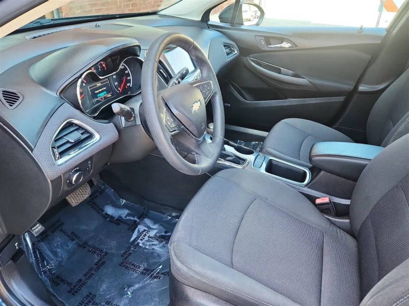 2017 Chevrolet Cruze LT Auto