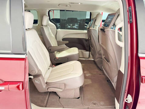 2018 Chrysler Pacifica Touring L Plus