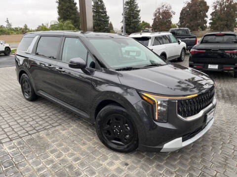 2025 Kia Carnival LXS