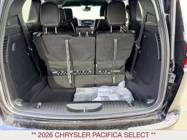 2026 Chrysler Pacifica Select