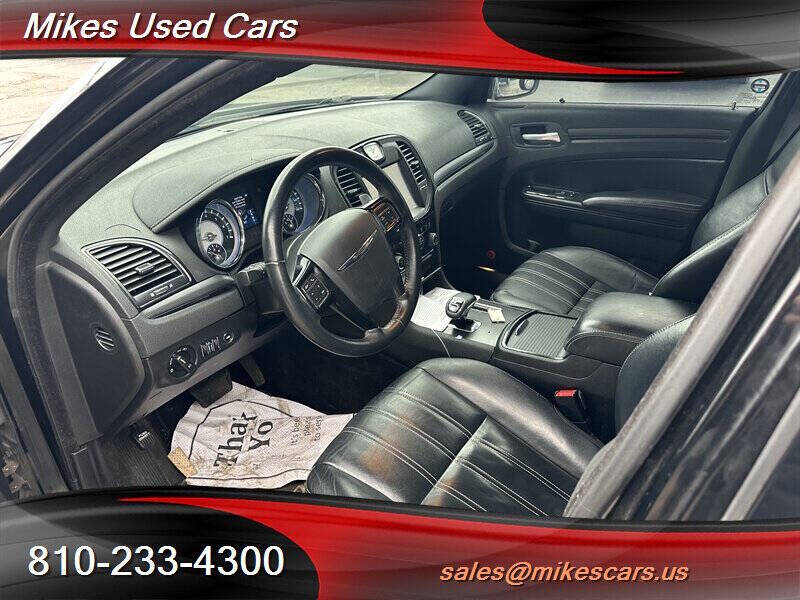 2012 Chrysler 300 S V6