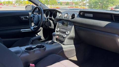 2016 Ford Mustang V6