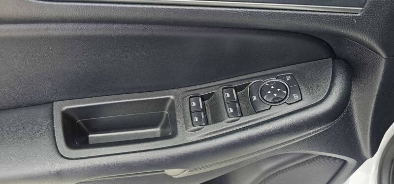 2020 Ford Edge SE