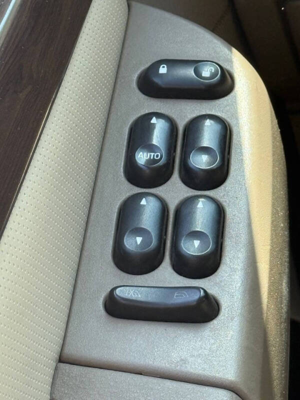 2005 Ford Explorer Eddie Bauer