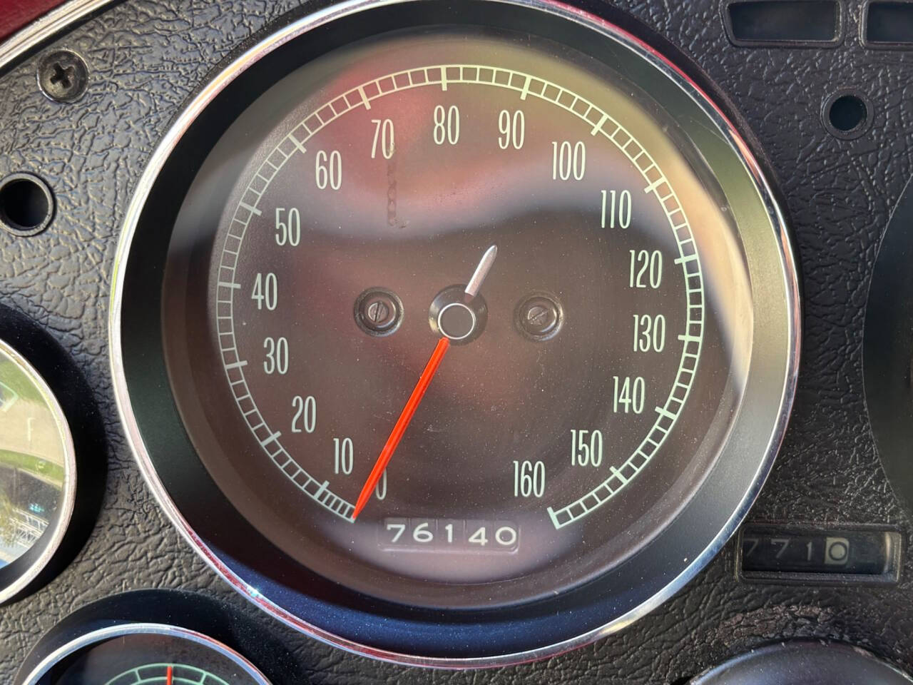 1965 Chevrolet Corvette 36