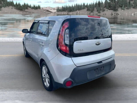 2016 Kia Soul +