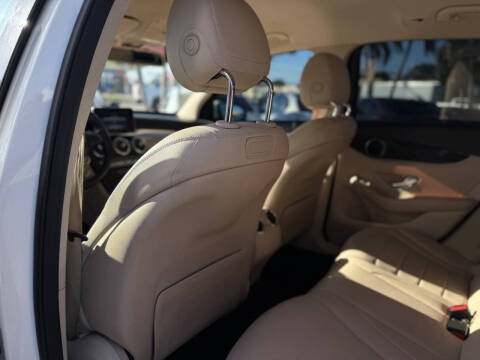 2019 Mercedes-Benz GLC GLC 300