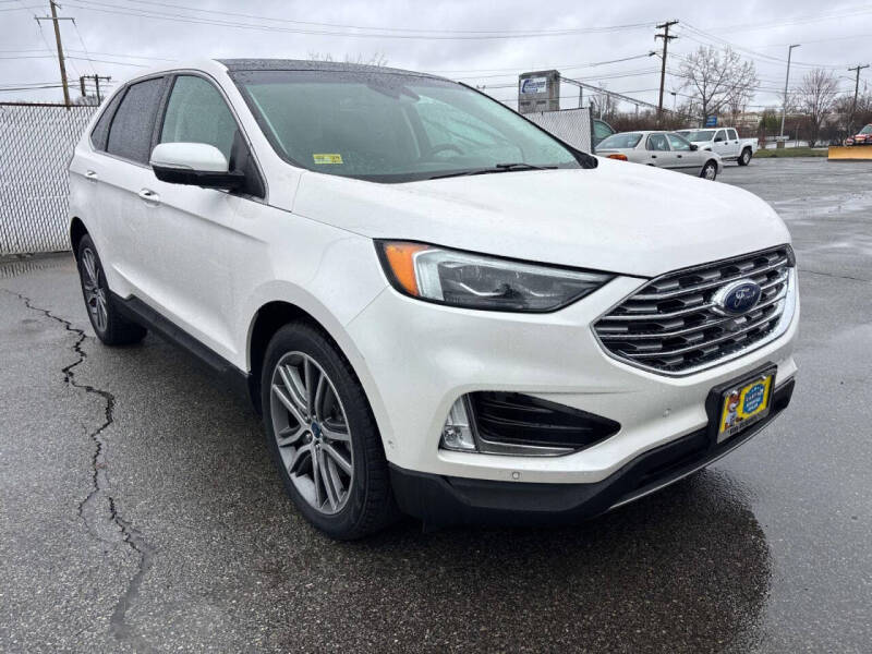 2019 Ford Edge Titanium