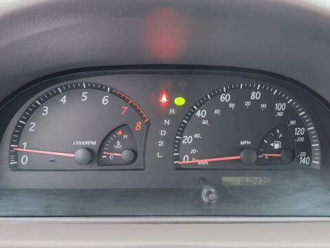 2004 Toyota Camry LE