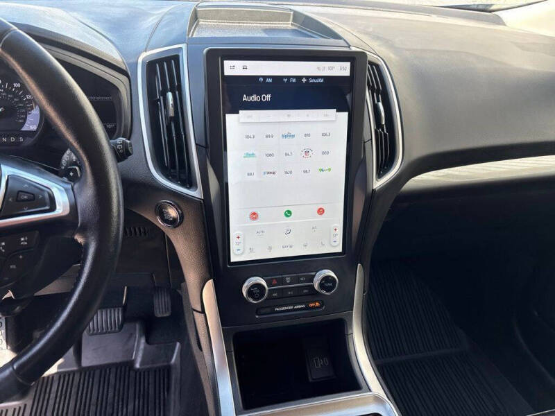2023 Ford Edge