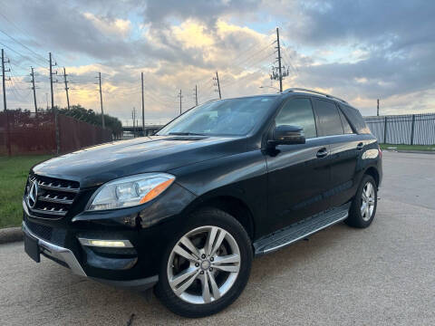2013 Mercedes-Benz M-Class for sale at TWIN CITY MOTORS in Houston TX