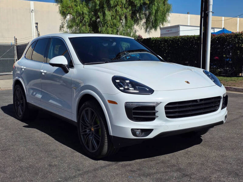 2016 Porsche Cayenne S E-Hybrid