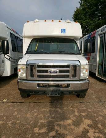 2016 Ford E-450 Shuttle Bus for sale at Allied Fleet Sales in Saint Louis MO