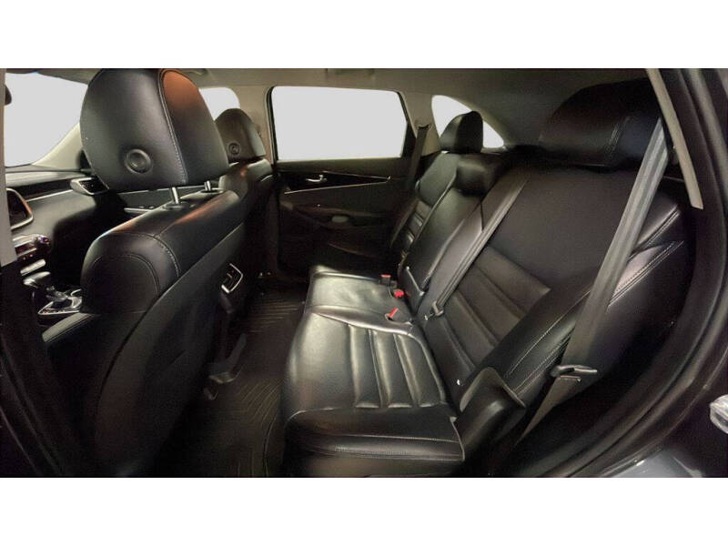 2019 Kia Sorento EX V6