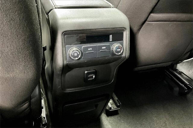 2017 GMC Acadia SLE-2