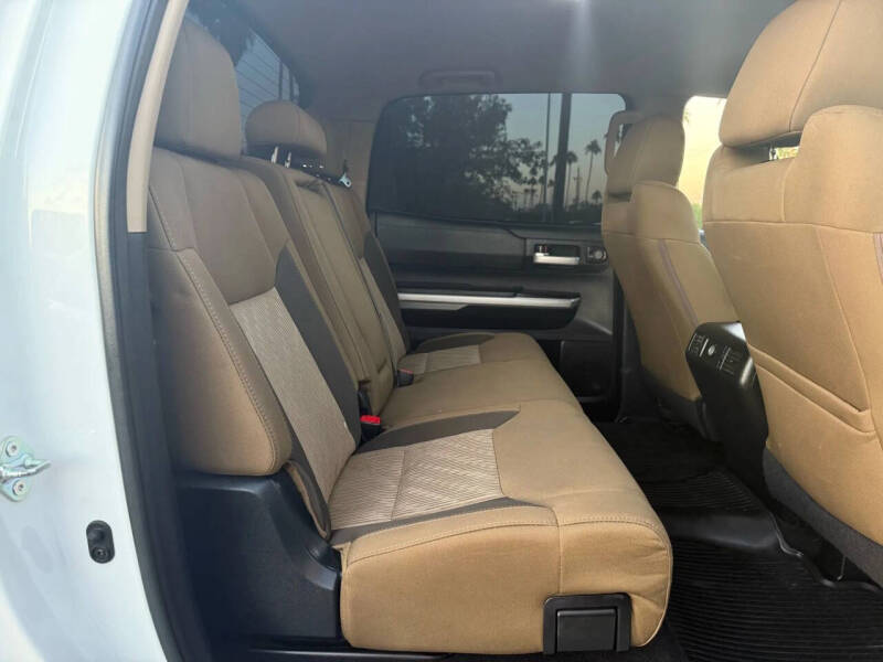 2014 Toyota Tundra SR5