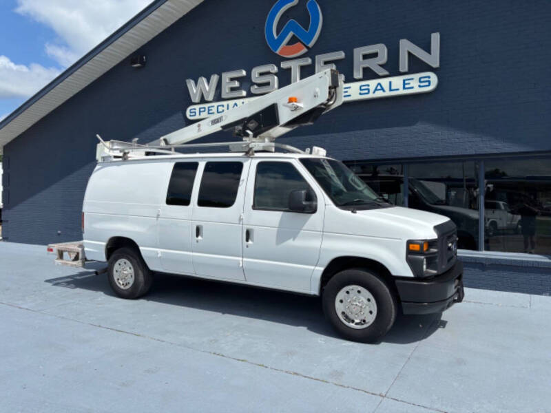 2010 Ford E350 Bucket Van