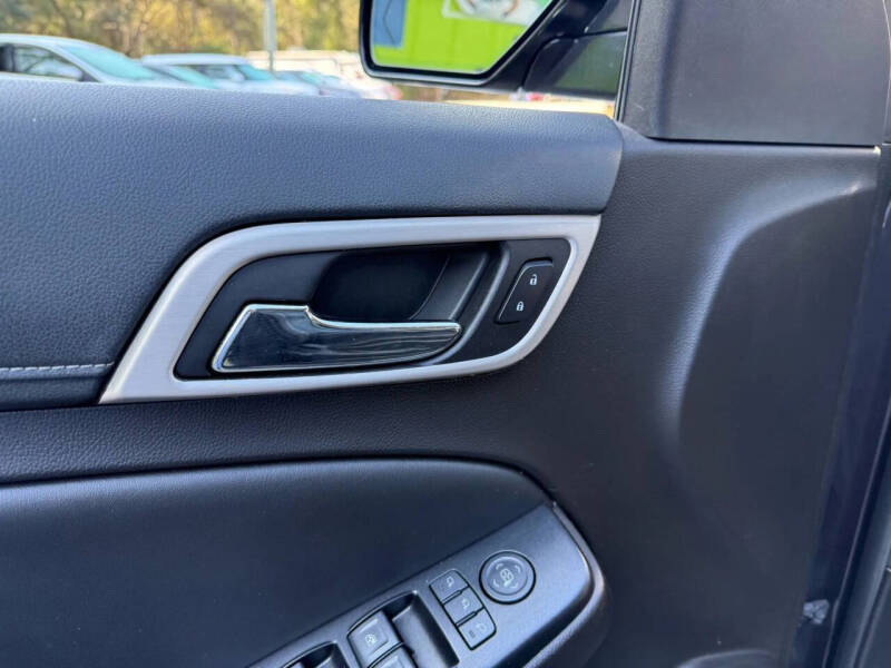 2017 GMC Yukon Denali