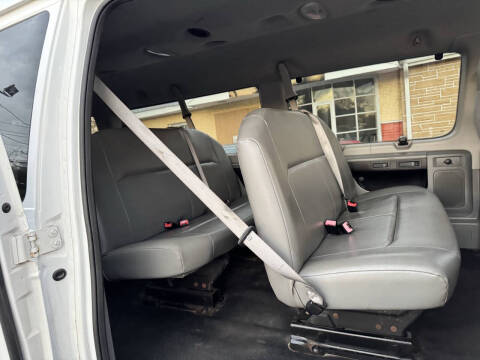 2009 Ford E-Series E-350 SD XLT