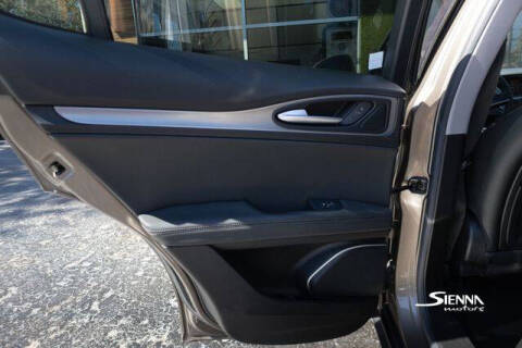 2019 Alfa Romeo Stelvio Sport