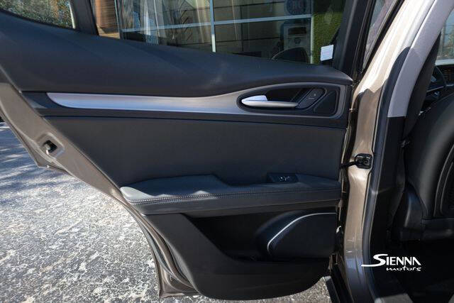 2019 Alfa Romeo Stelvio Sport