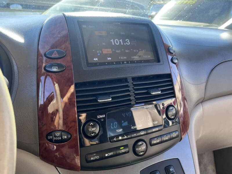 2005 Toyota Sienna XLE Limited 7 Passenger