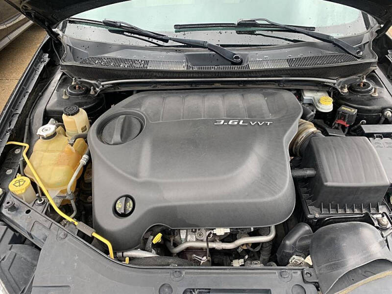 2011 Chrysler 200 Limited