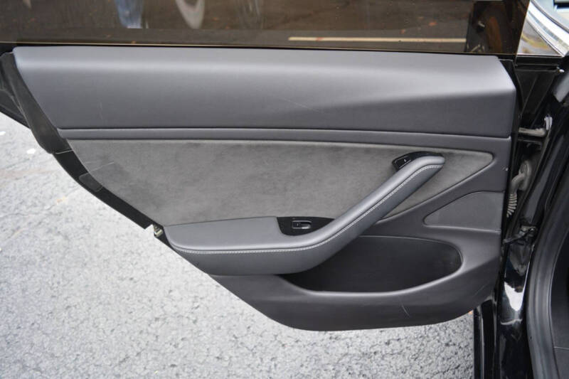 2019 Tesla Model 3 Mid Range