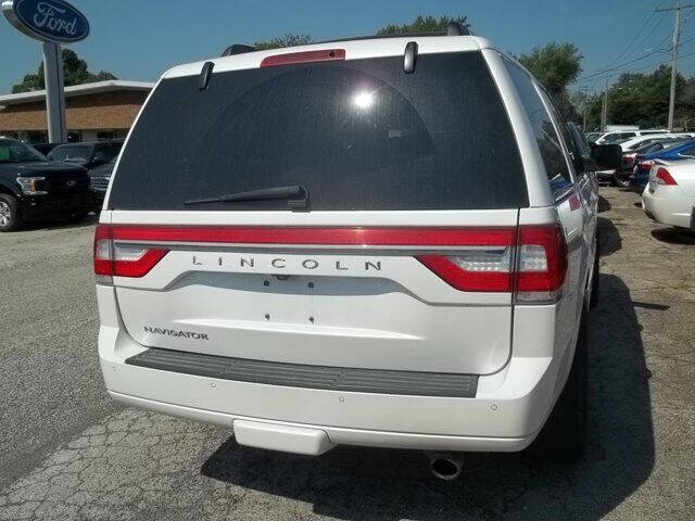 2017 Lincoln Navigator Select