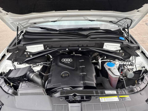 2015 Audi Q5 2.0T quattro Premium Plus