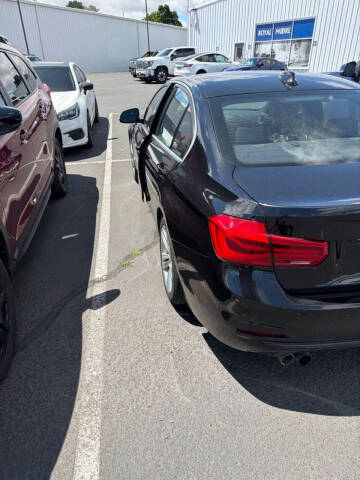 2017 BMW 3 Series 330i