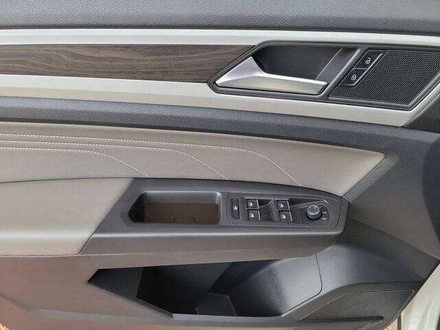 2022 Volkswagen Atlas SE