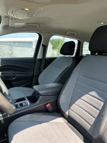 2017 Ford Escape S