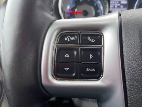 2012 Chrysler Town and Country Touring-L