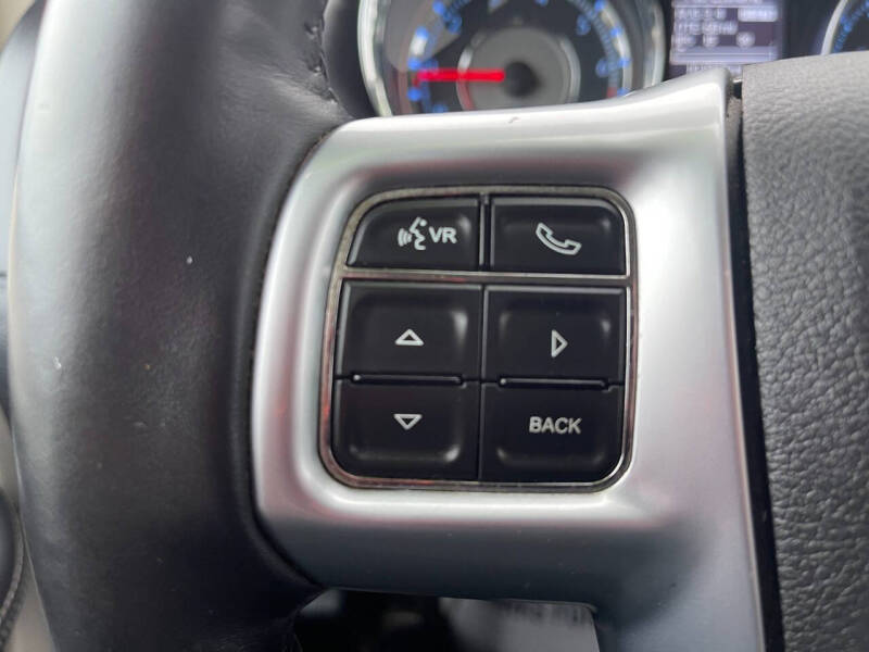 2012 Chrysler Town and Country Touring-L