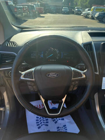 2022 Ford Edge