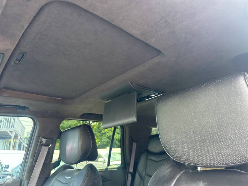 2016 Cadillac Escalade Platinum