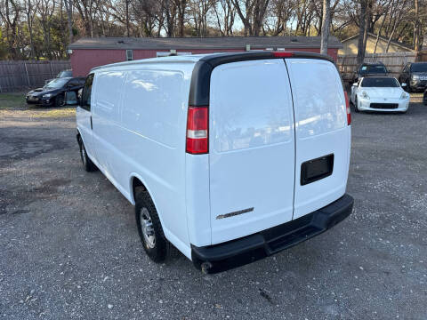 2017 Chevrolet Express 2500