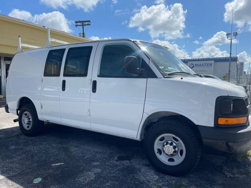 2019 Chevrolet Express Cargo for sale at H.A. Twins Corp in Miami FL