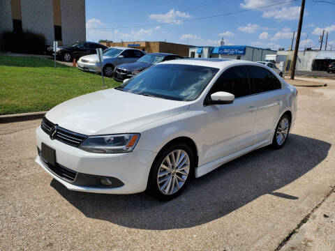 2014 Volkswagen Jetta for sale at DFW Autohaus in Dallas TX