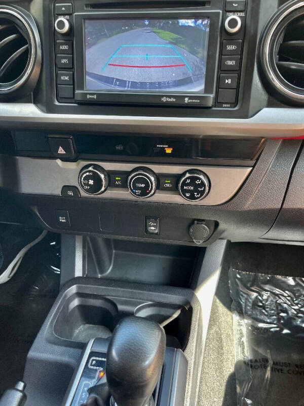 2017 Toyota Tacoma SR5 V6