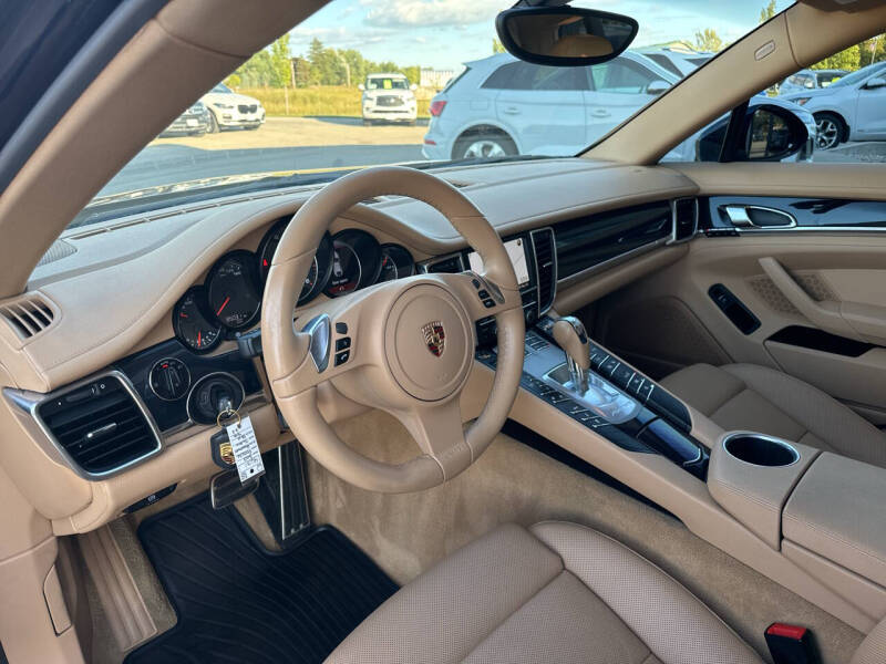 2012 Porsche Panamera 4