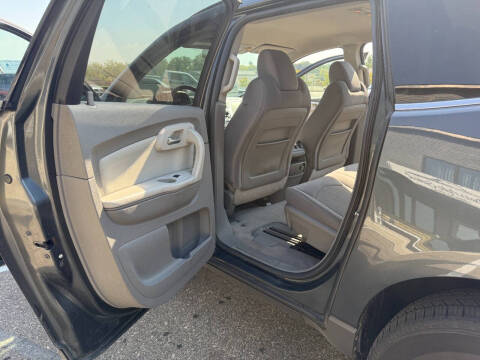 2011 Chevrolet Traverse LT