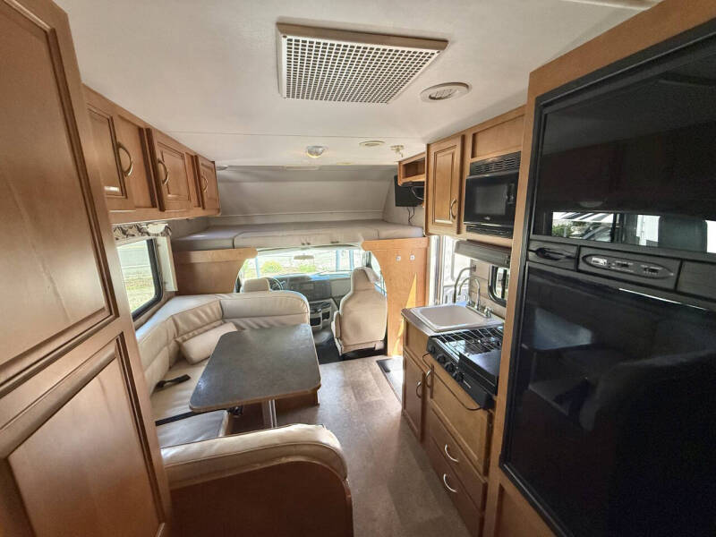 2014 Itasca Spirit 22’