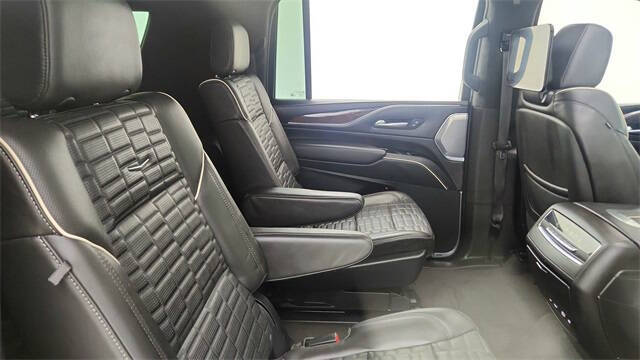 2023 Cadillac Escalade ESV Sport Platinum