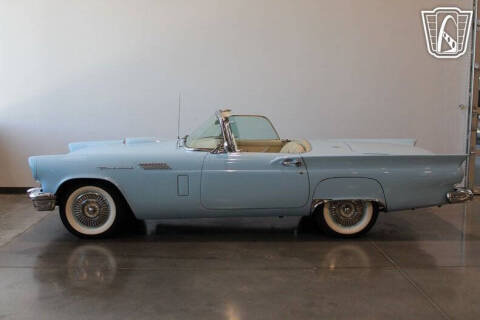 1957 Ford Thunderbird