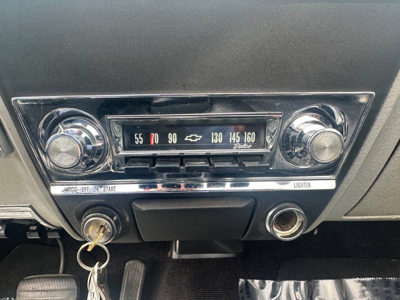 1965 Chevrolet Corvair 43
