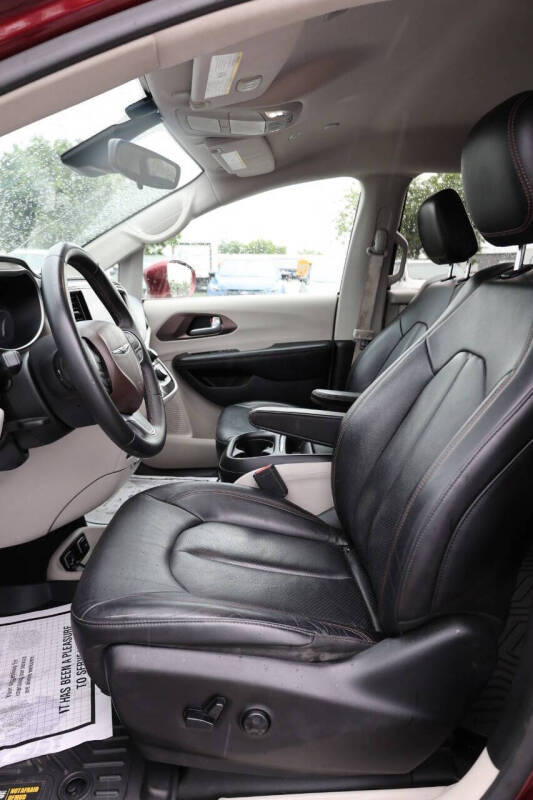 2018 Chrysler Pacifica Touring L