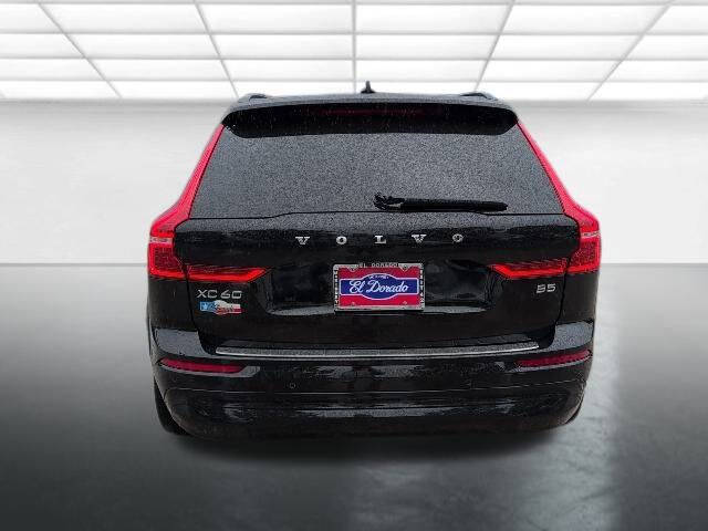 2022 Volvo XC60 B5 Momentum